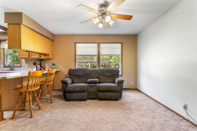 52300 County Road 687, Hartford, MI 49057