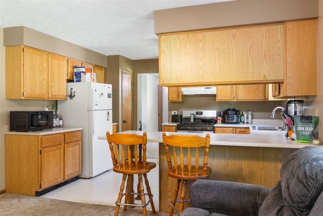 52300 County Road 687, Hartford, MI 49057