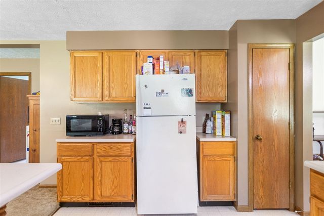52300 County Road 687, Hartford, MI 49057