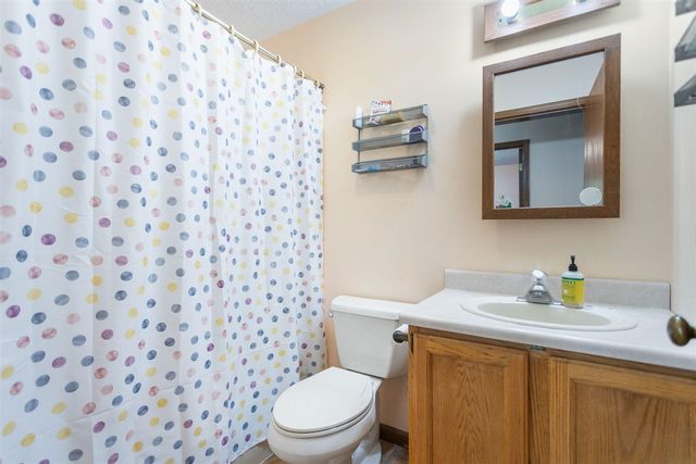 52300 County Road 687, Hartford, MI 49057