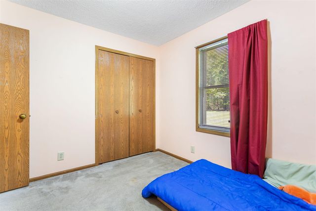 52300 County Road 687, Hartford, MI 49057
