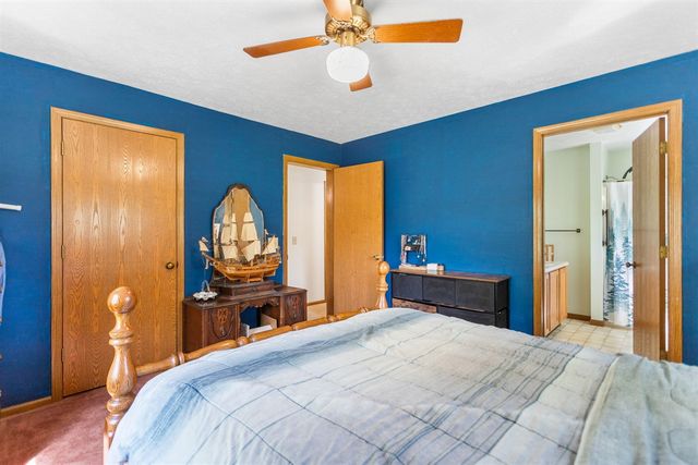 52300 County Road 687, Hartford, MI 49057