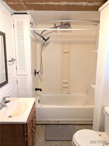 218 Alaska Street, Cheektowaga, NY 14206