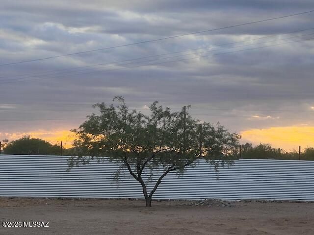 6319 W Illinois Street, Tucson, AZ 85735