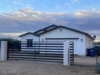 6319 W Illinois Street, Tucson, AZ 85735