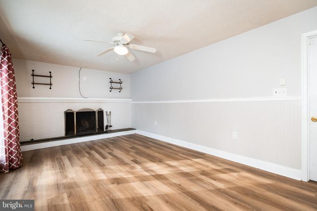 2606 SALEM DR, Wilmington, DE 19808