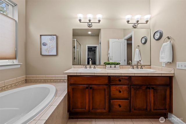 1559 Bay Hill Avenue, Fircrest, WA 98466