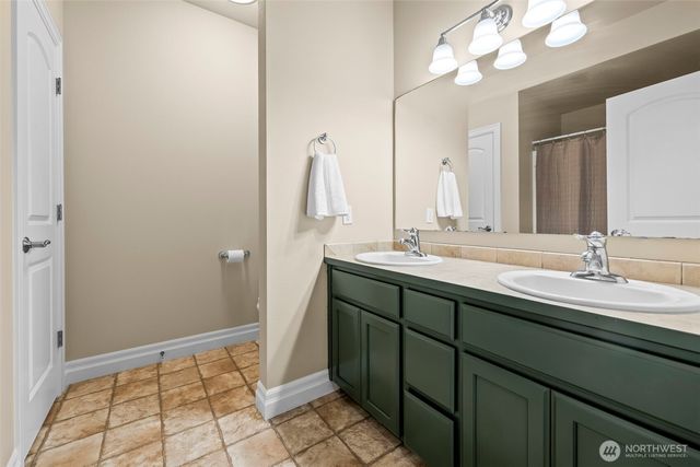 1559 Bay Hill Avenue, Fircrest, WA 98466