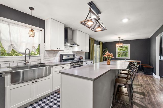 1236 S Decatur Street, Hobart, IN 46342