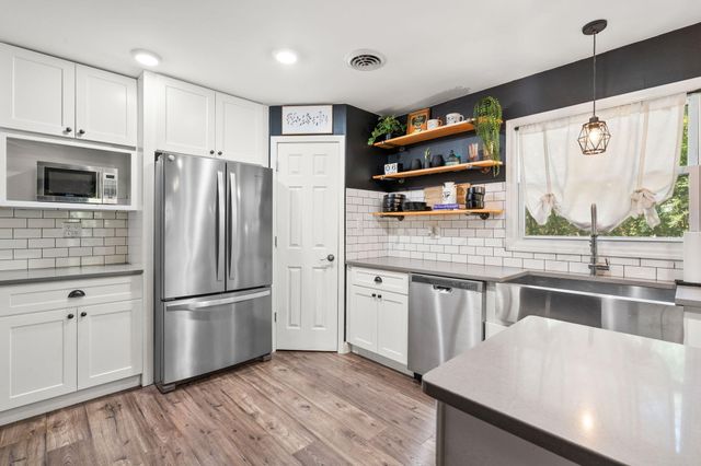 1236 S Decatur Street, Hobart, IN 46342