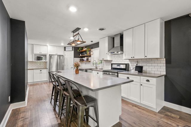 1236 S Decatur Street, Hobart, IN 46342