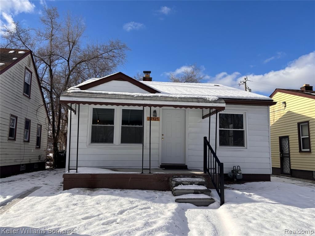 19425 Fenmore Street, Detroit, MI 48235