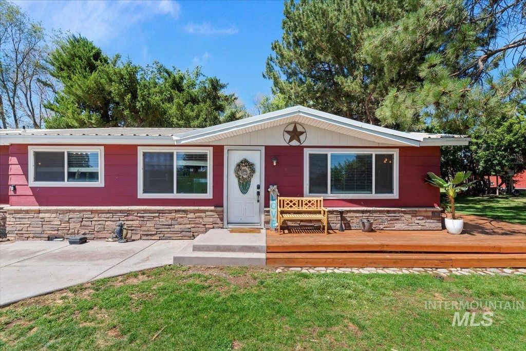 1960 Fairview, Fruitland, ID 83619