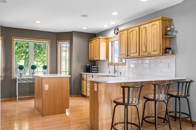 21563 Wolfe Run LANE, Galesville, WI 54630