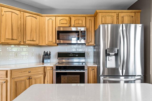 21563 Wolfe Run LANE, Galesville, WI 54630