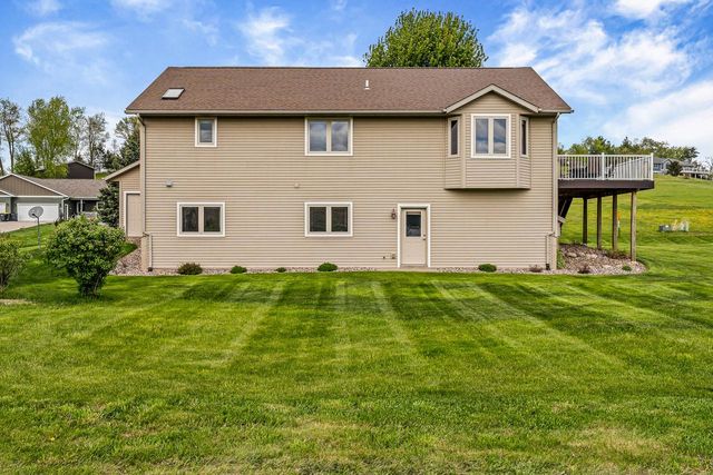 21563 Wolfe Run LANE, Galesville, WI 54630