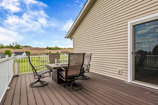 21563 Wolfe Run LANE, Galesville, WI 54630