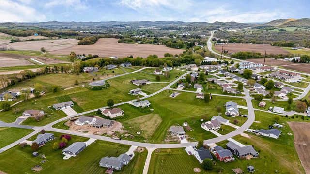 21563 Wolfe Run LANE, Galesville, WI 54630