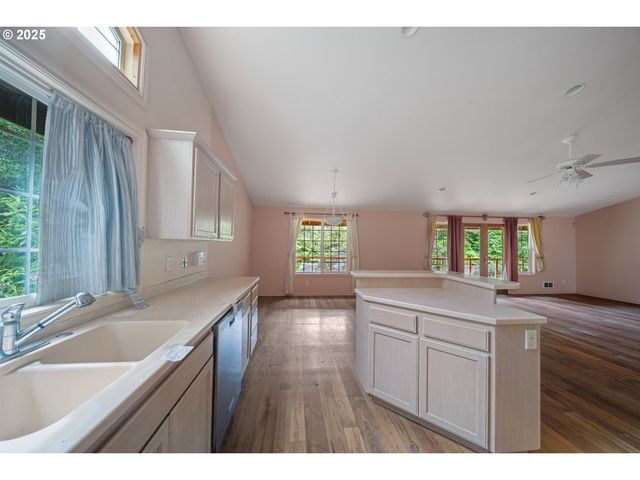 4929 CLOUDCROFT Ln, Florence, OR 97439