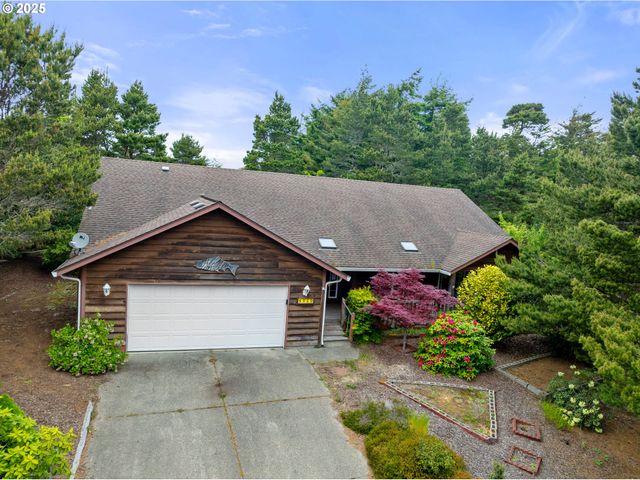 4929 CLOUDCROFT Ln, Florence, OR 97439