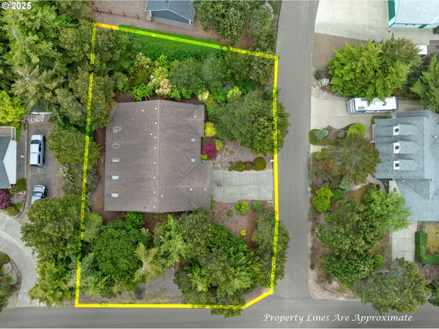 4929 CLOUDCROFT Ln, Florence, OR 97439