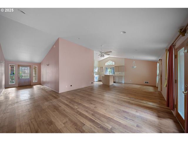 4929 CLOUDCROFT Ln, Florence, OR 97439