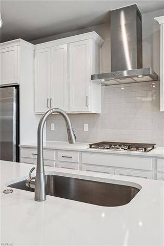 122 Robert Bruce RD, Poquoson, VA 23662