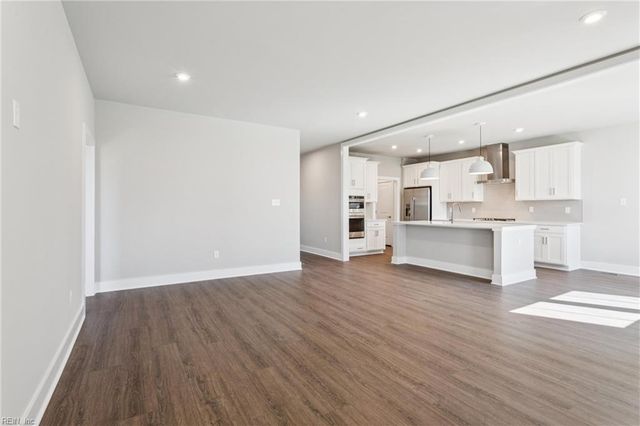 122 Robert Bruce RD, Poquoson, VA 23662