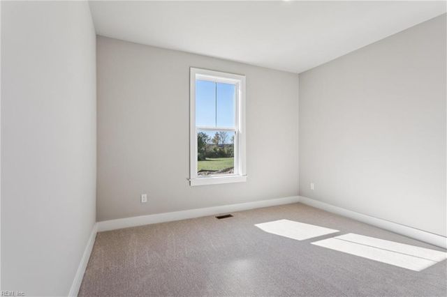 122 Robert Bruce RD, Poquoson, VA 23662