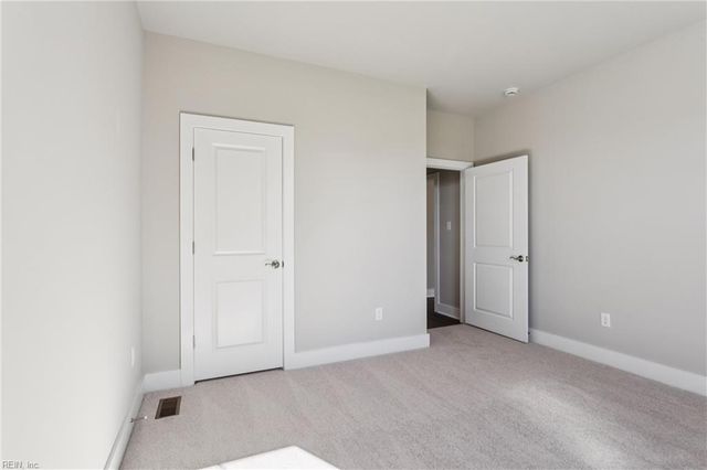 122 Robert Bruce RD, Poquoson, VA 23662