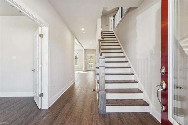 122 Robert Bruce RD, Poquoson, VA 23662