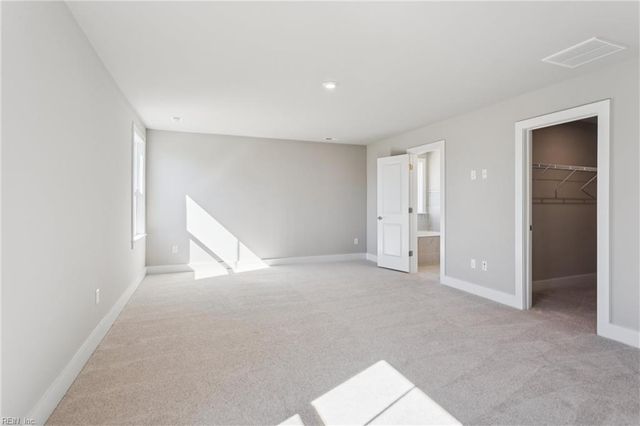 122 Robert Bruce RD, Poquoson, VA 23662