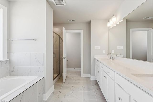 122 Robert Bruce RD, Poquoson, VA 23662