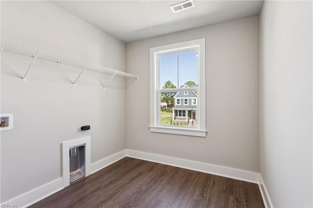 122 Robert Bruce RD, Poquoson, VA 23662