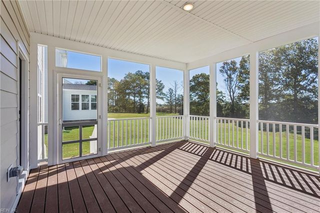 122 Robert Bruce RD, Poquoson, VA 23662