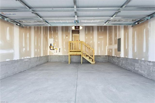 122 Robert Bruce RD, Poquoson, VA 23662