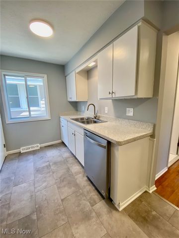 4101 Pershing Avenue, Parma, OH 44134