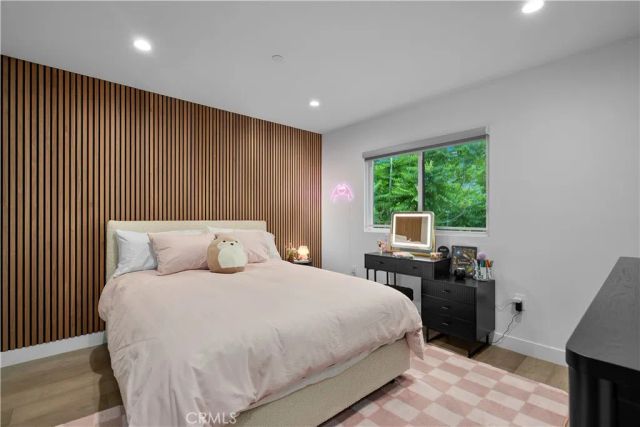14157 Tiara Street 101, Sherman Oaks, CA 91401