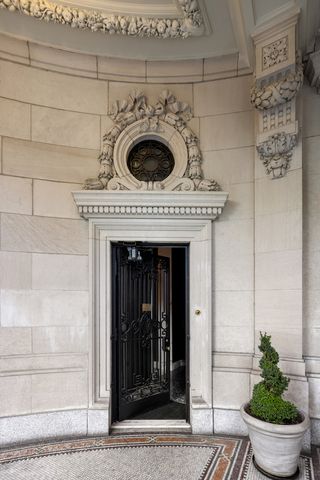 50 Central Park W Maisonette Duplex, New York City, NY 10023