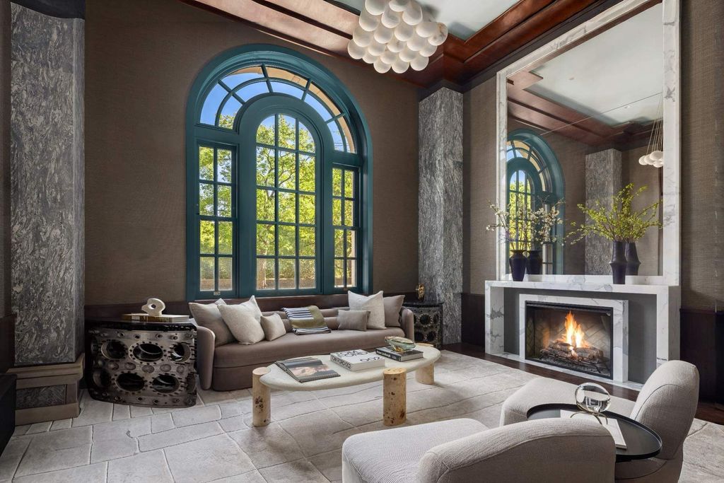 50 Central Park W Maisonette Duplex, New York City, NY 10023