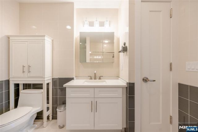 3312 Hudson Avenue PH7, Union City, NJ 07087