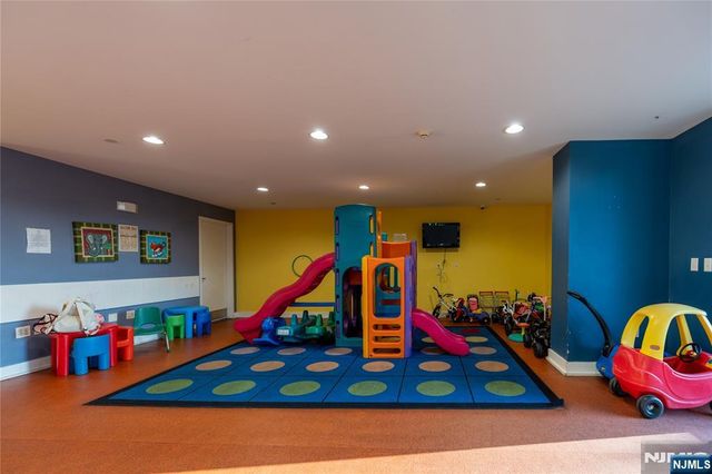 3312 Hudson Avenue PH7, Union City, NJ 07087