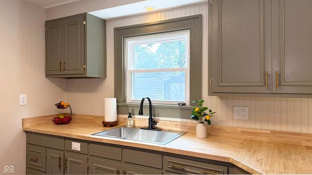 1107 N Butler Avenue, Indianapolis, IN 46219
