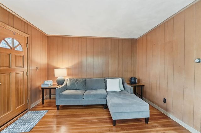 2 Wilson Street, Bristol, RI 02809