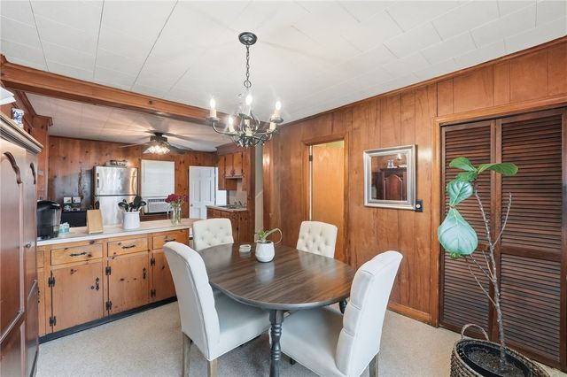 2 Wilson Street, Bristol, RI 02809