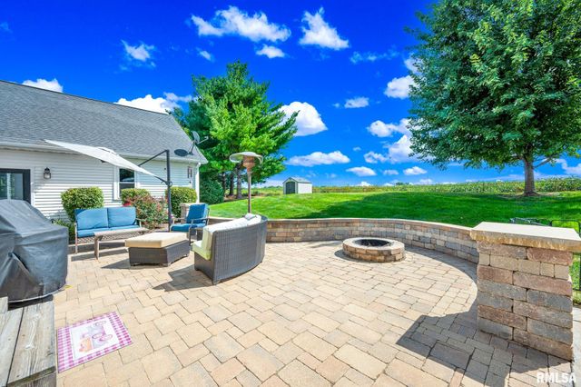 530 Goodsill Drive, East Galesburg, IL 61430