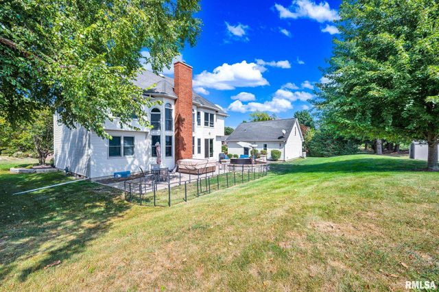 530 Goodsill Drive, East Galesburg, IL 61430