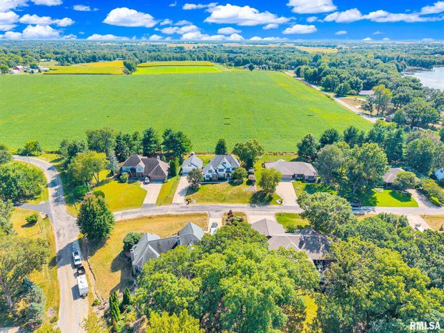 530 Goodsill Drive, East Galesburg, IL 61430