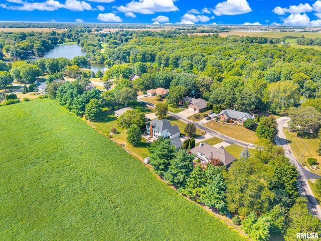 530 Goodsill Drive, East Galesburg, IL 61430