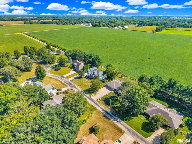 530 Goodsill Drive, East Galesburg, IL 61430